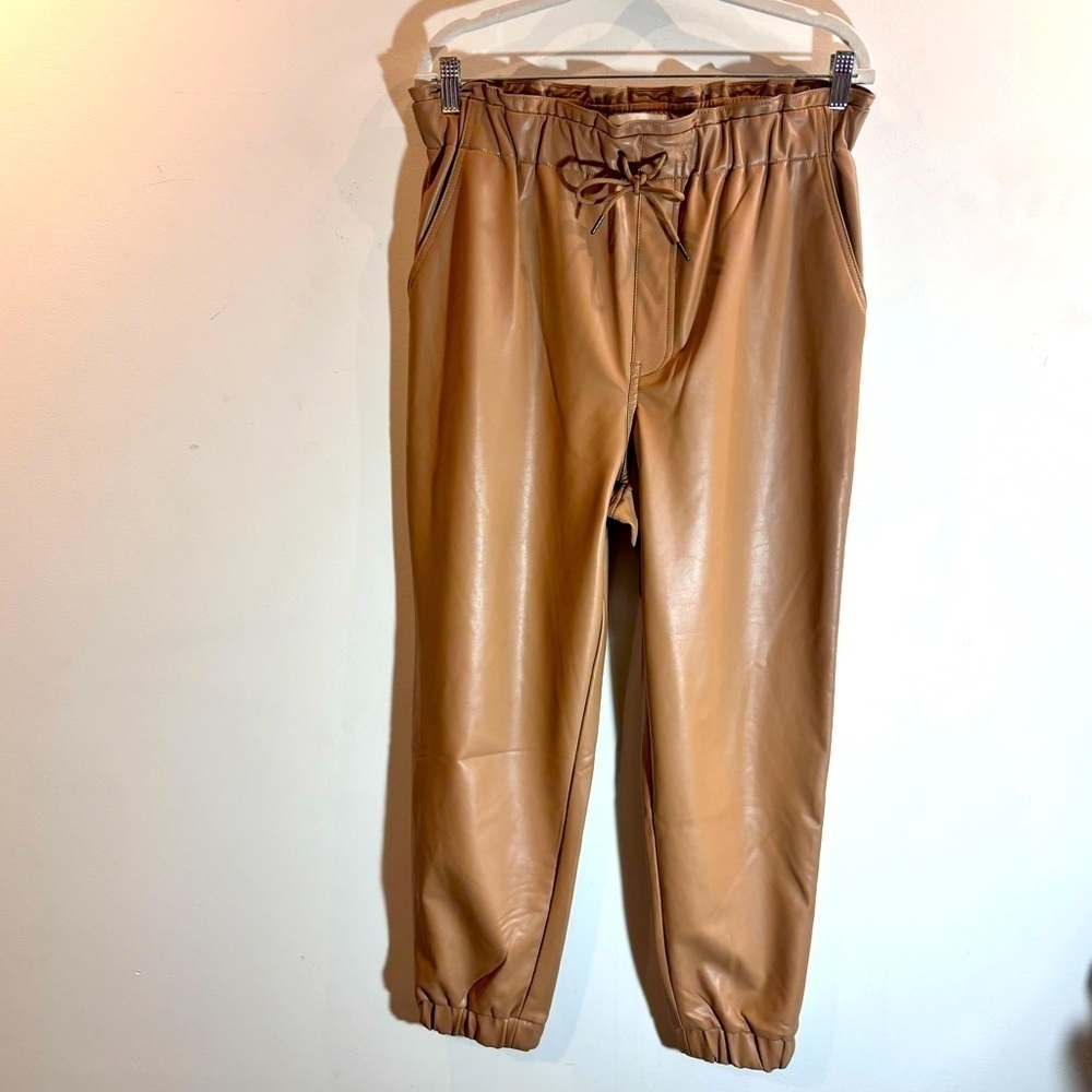 ABERCROMBIE & FITCH Sz L Paperback Waist Drawstring Faux Leather Joggers Pants